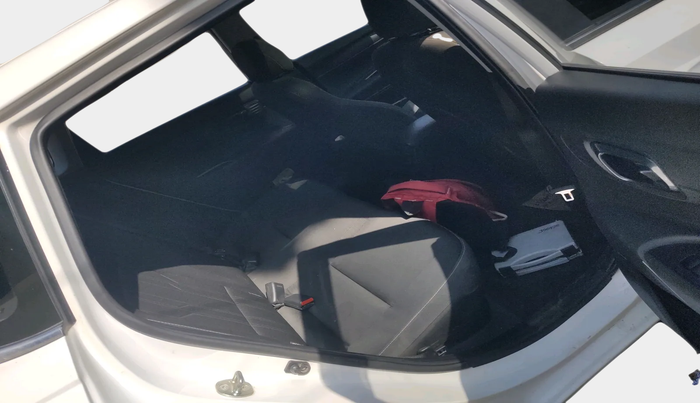 2023 Hyundai NEW I20 ASTA 1.2 MT, Petrol, Manual, 38,975 km, interior