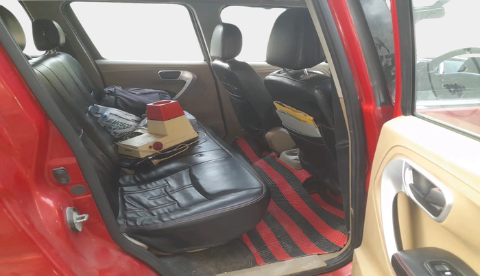 2016 Mahindra TUV300 T8, Diesel, Manual, 1,48,000 km, interior