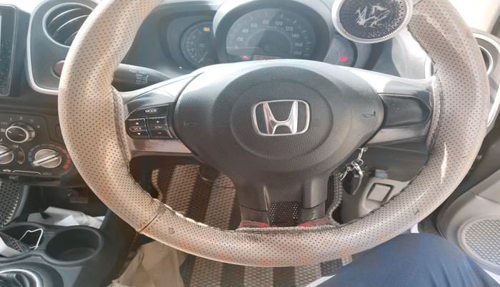 2014 Honda Mobilio 1.5L I-DTEC S, Diesel, Manual, 1,03,327 km, interior