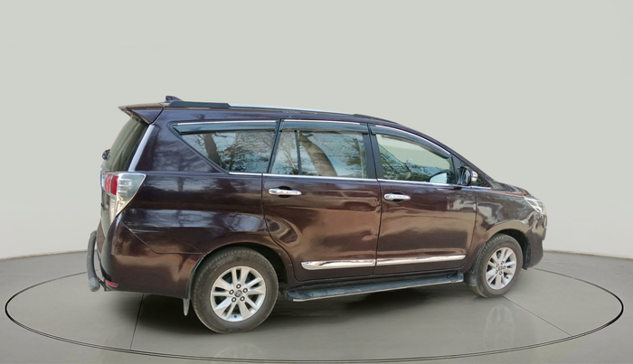 2017 Toyota Innova Crysta 2.4 G 7 STR, Diesel, Manual, 2,12,934 km, exterior