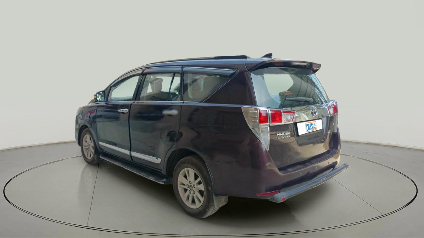 2017 Toyota Innova Crysta 2.4 G 7 STR, Diesel, Manual, 2,12,934 km, exterior