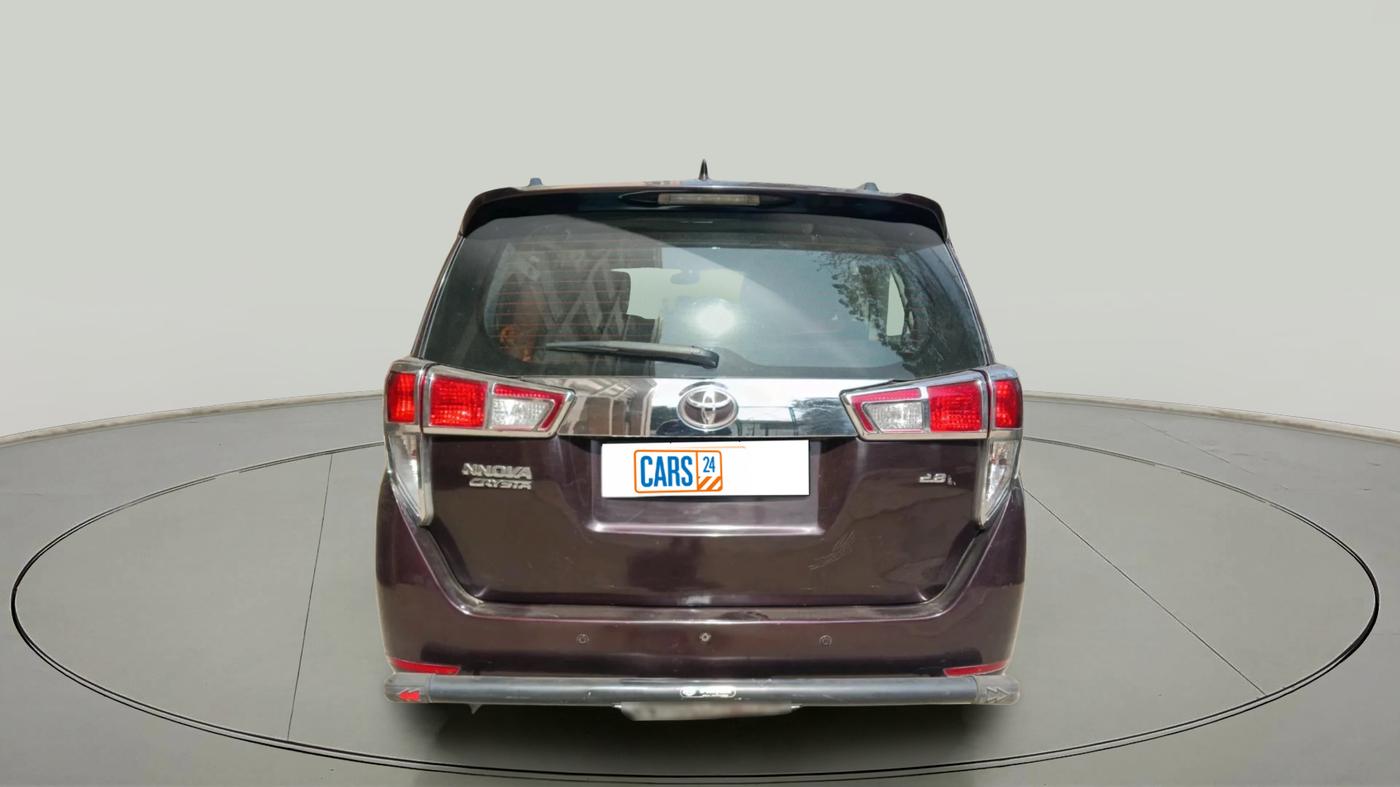 2017 Toyota Innova Crysta 2.4 G 7 STR, Diesel, Manual, 2,12,934 km, exterior
