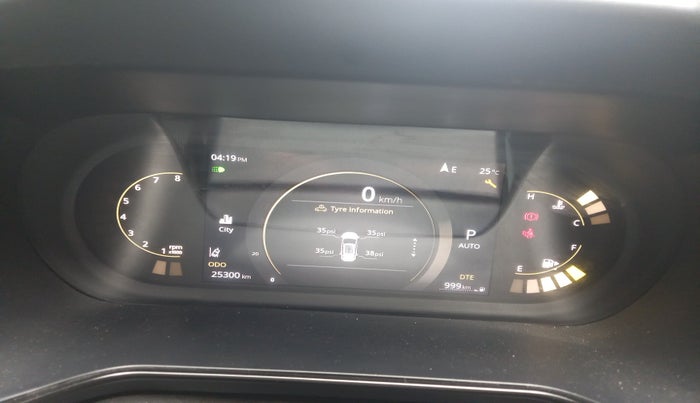 2023 Tata Safari XZA PLUS O RED DARK , Diesel, Automatic, 25,300 km, interior