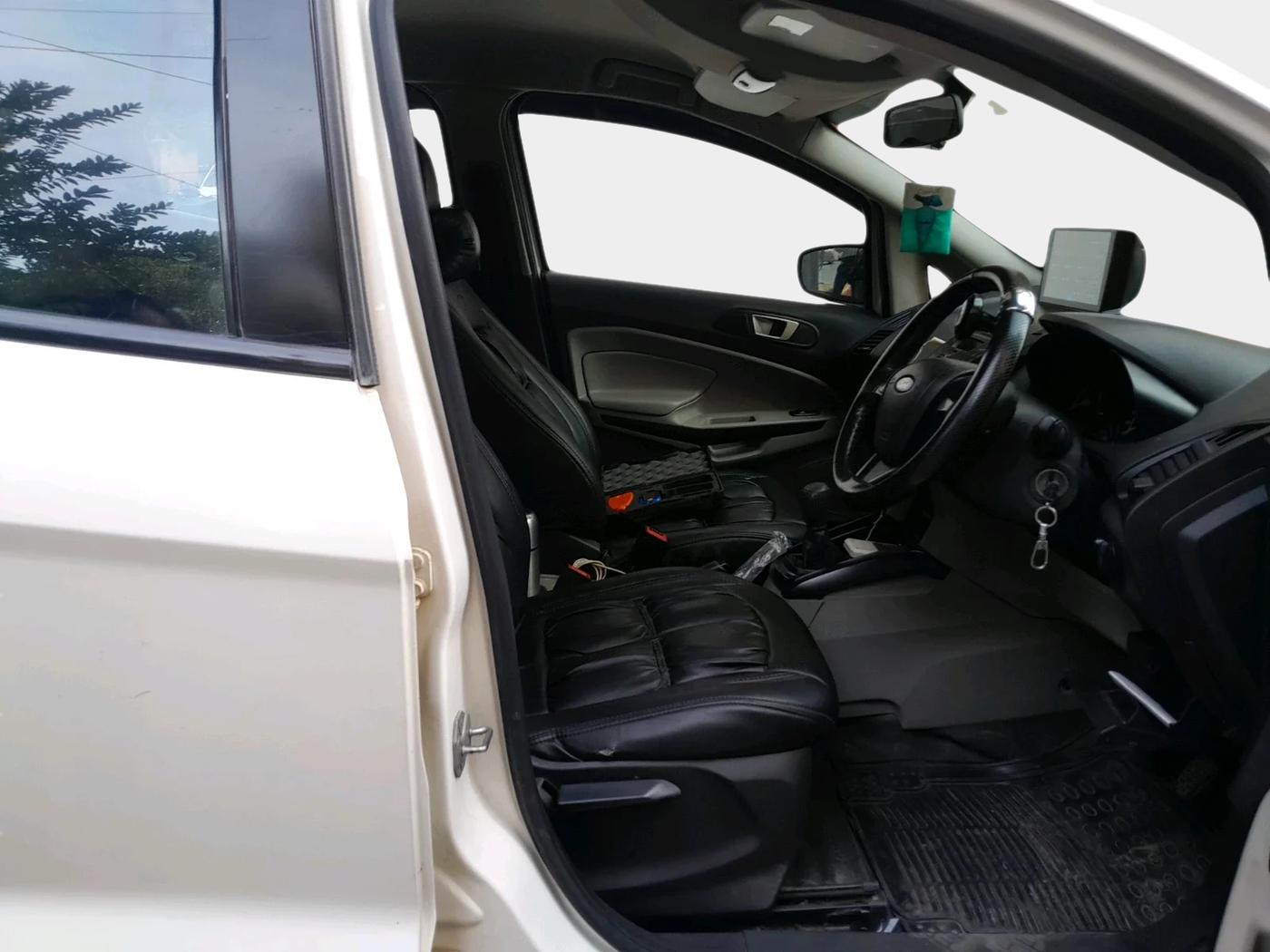2017 Ford Ecosport TREND 1.5L DIESEL, Diesel, Manual, 85,625 km, interior