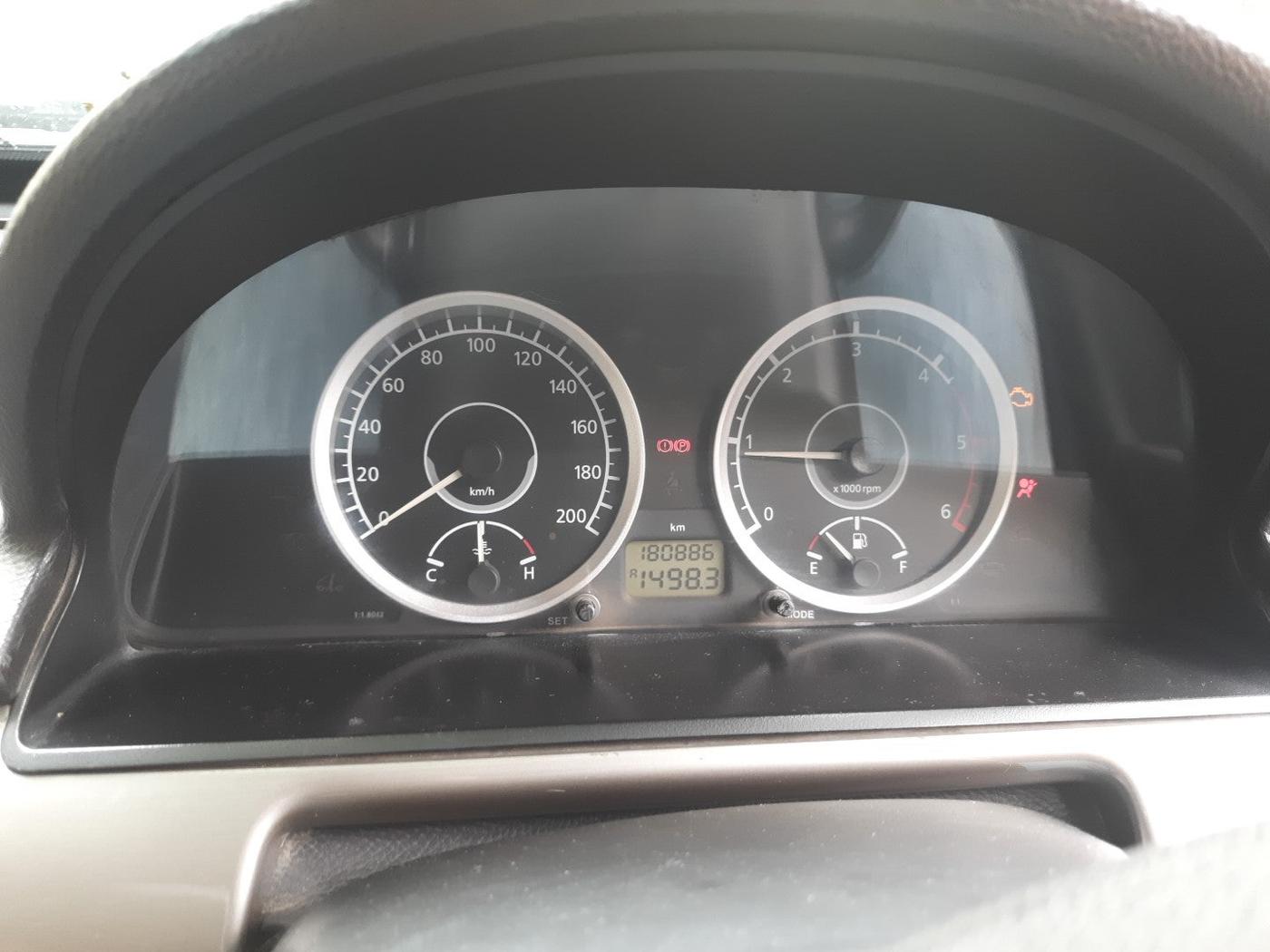 2016 Tata Safari Storme 2.2 VX 4X2, Diesel, Manual, 1,81,141 km, interior