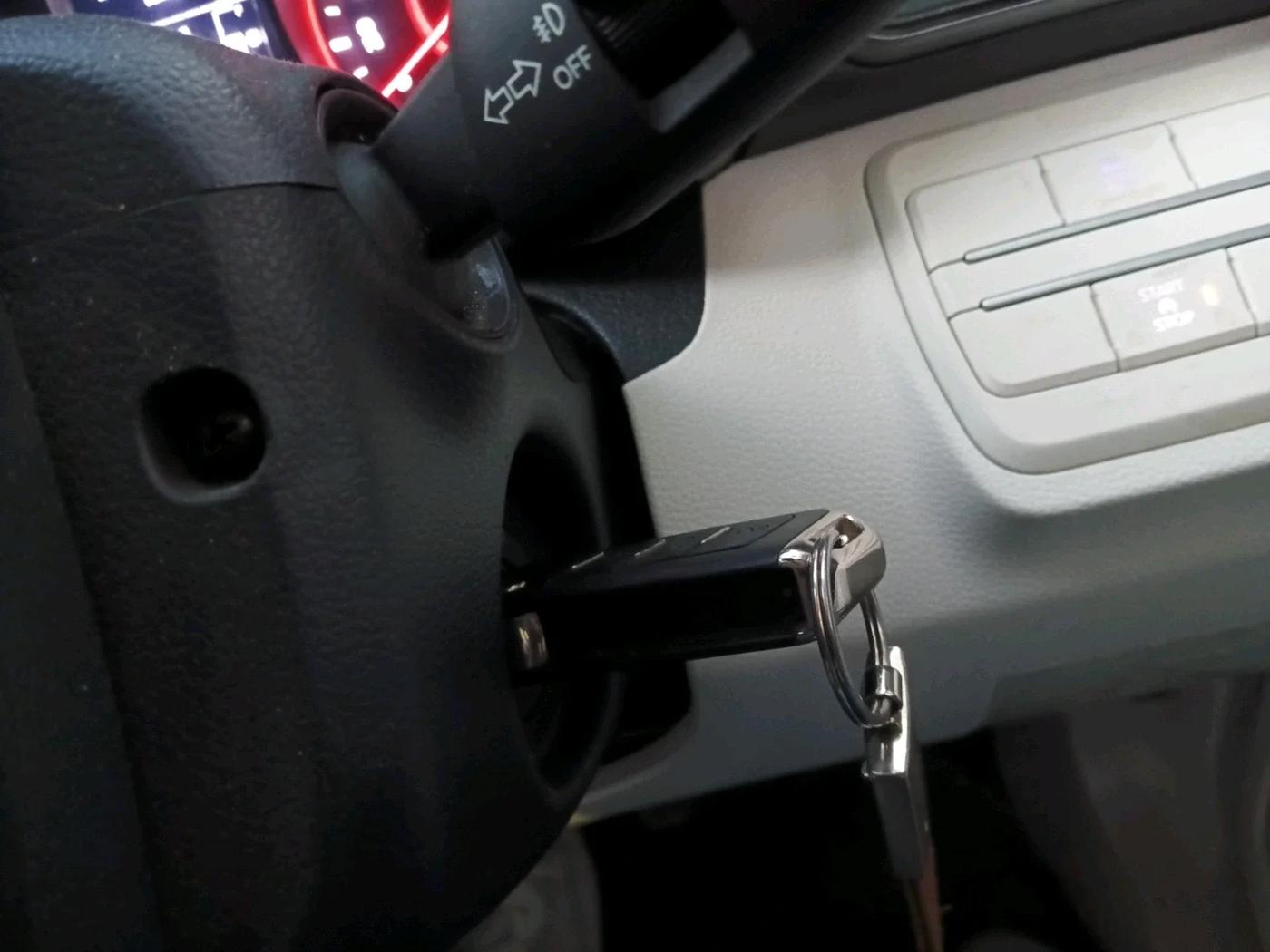 2024 Mahindra XUV 3XO MX3 1.5 Turbo Diesel, Diesel, Manual, 23,970 km, interior
