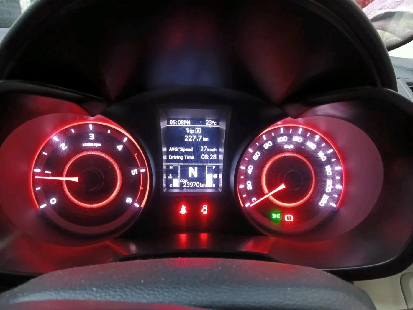 2024 Mahindra XUV 3XO MX3 1.5 Turbo Diesel, Diesel, Manual, 23,970 km, interior