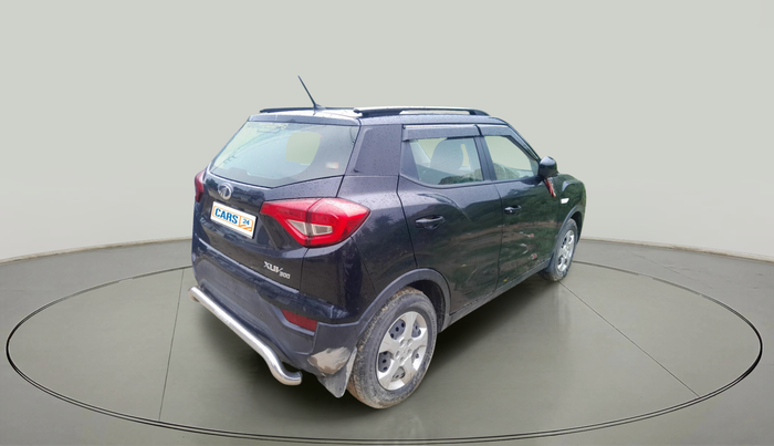 2022 Mahindra XUV300 W6 1.2 PETROL, Petrol, Manual, 26,142 km, exterior