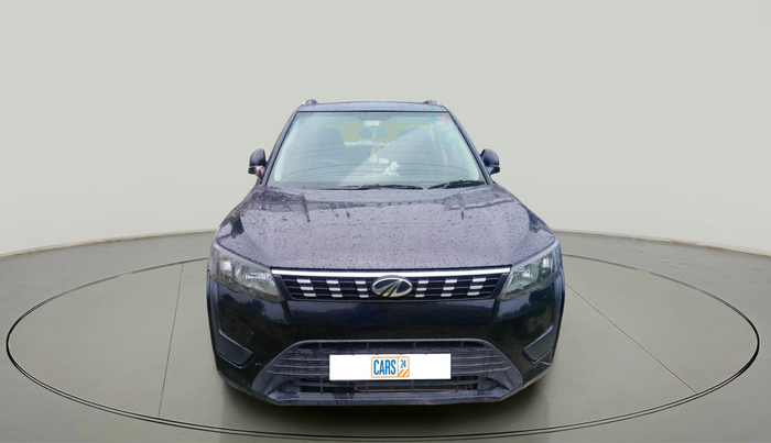 2022 Mahindra XUV300 W6 1.2 PETROL, Petrol, Manual, 26,142 km, exterior