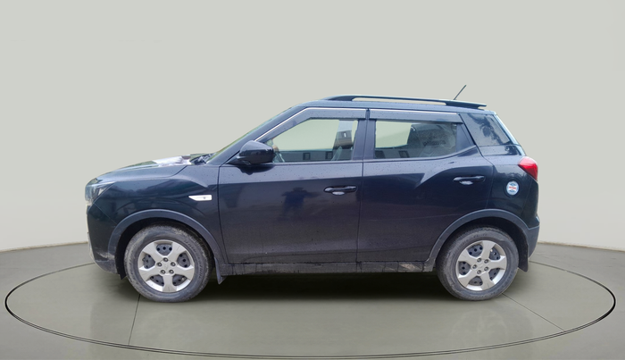 2022 Mahindra XUV300 W6 1.2 PETROL, Petrol, Manual, 26,142 km, exterior