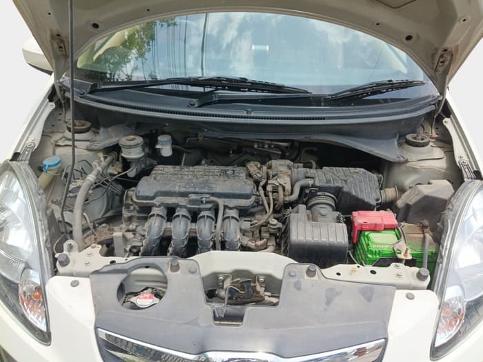 2013 Honda Brio EX MT, Petrol, Manual, 24,939 km, exterior