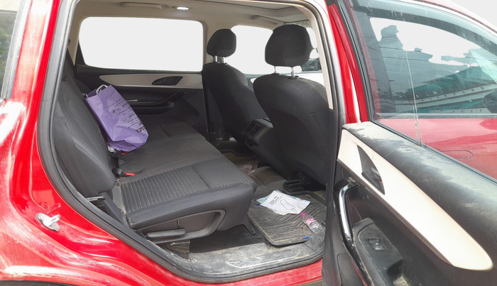 2021 Mahindra XUV700 AX 5 P MT 7 STR, Petrol, Manual, 11,397 km, interior
