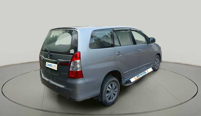 2015 Toyota Innova 2.5 VX 7 STR, Diesel, Manual, 1,71,840 km, exterior