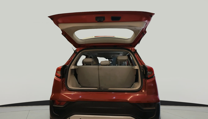 2019 Mahindra XUV300 W8 (O) 1.5 DIESEL, Diesel, Manual, 1,27,023 km, exterior