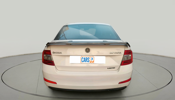 2015 Skoda Octavia ELEGANCE 2.0 TDI AT, Diesel, Automatic, 85,741 km, exterior