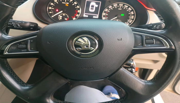 2015 Skoda Octavia ELEGANCE 2.0 TDI AT, Diesel, Automatic, 85,741 km, interior