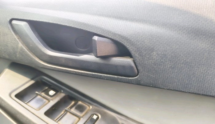 2022 Tata Tiago XT PETROL, Petrol, Manual, 1,15,205 km, interior