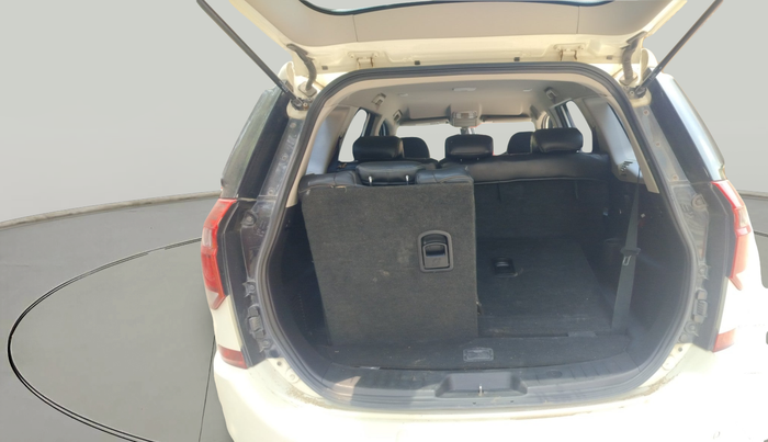 2020 Mahindra XUV500 W7, Diesel, Manual, 94,723 km, exterior