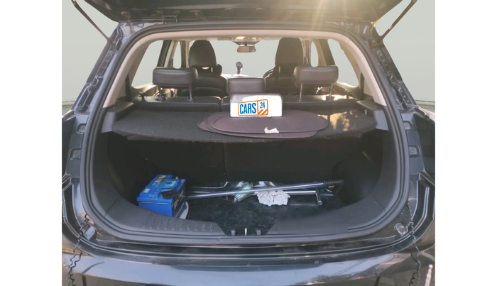 2023 Mahindra XUV400 EL 7.2 KW, Electric, Automatic, 67,603 km, exterior