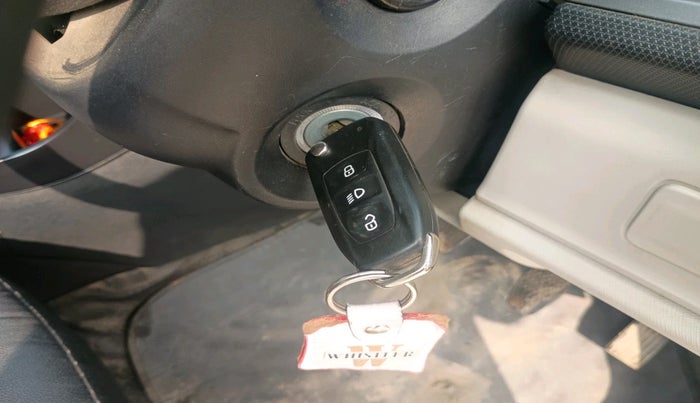 2021 Tata ALTROZ XE PETROL, Petrol, Manual, 53,103 km, interior