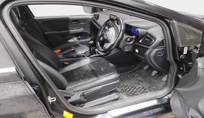 2021 Tata ALTROZ XZ PLUS PETROL DARK EDITION, Petrol, Manual, 49,674 km, interior