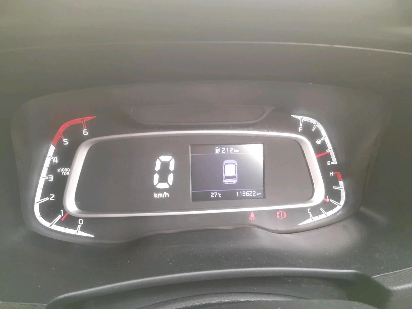 2022 KIA SONET HTK 1.5, Diesel, Manual, 1,15,143 km, interior