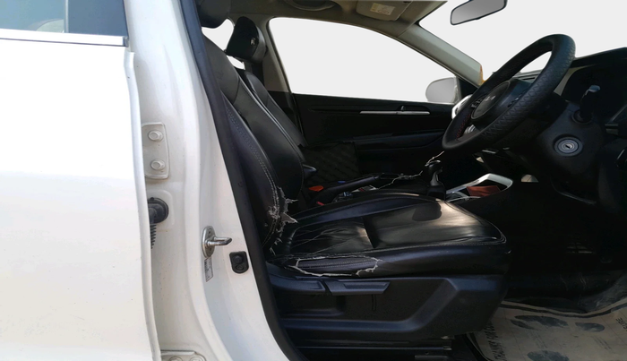 2022 KIA SONET HTK 1.5, Diesel, Manual, 1,13,622 km, interior