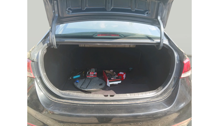 2019 Hyundai Verna 1.6 CRDI SX + AT, Diesel, Automatic, 49,114 km, exterior