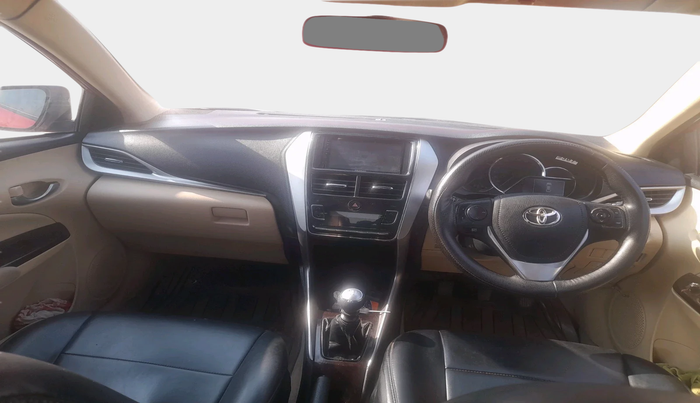 2018 Toyota YARIS G MT, Petrol, Manual, 1,15,291 km, interior