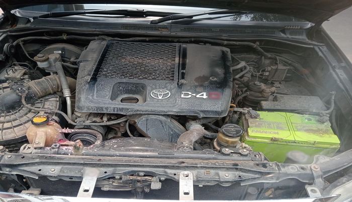 2010 Toyota Fortuner 3.0 4X4 MT, Diesel, Manual, 1,98,014 km, exterior