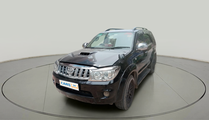 2010 Toyota Fortuner 3.0 4X4 MT, Diesel, Manual, 1,98,014 km, exterior