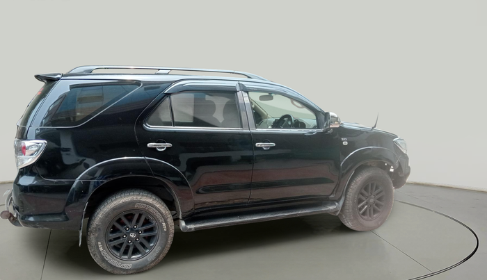 2010 Toyota Fortuner 3.0 4X4 MT, Diesel, Manual, 1,98,014 km, exterior