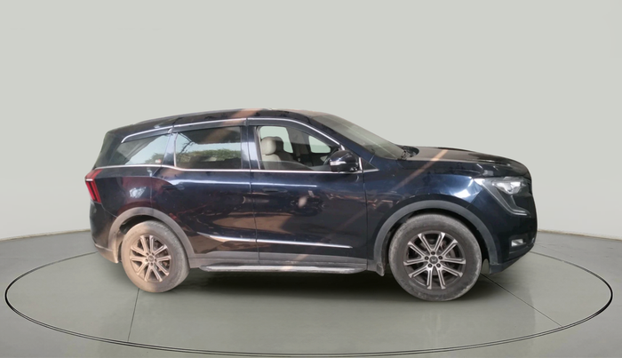 2022 Mahindra XUV700 AX 7 LUXURY D AT 7 STR, Diesel, Automatic, 97,696 km, exterior