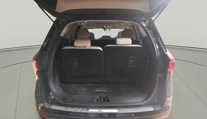 2022 Mahindra XUV700 AX 7 LUXURY D AT 7 STR, Diesel, Automatic, 97,696 km, exterior