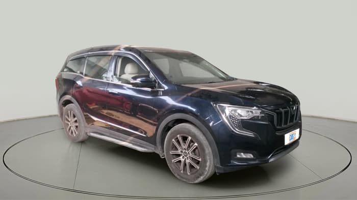 2022 Mahindra XUV700 AX 7 LUXURY D AT 7 STR, Diesel, Automatic, 98,250 km, exterior