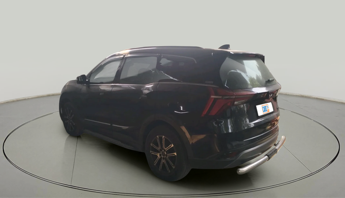 2022 Mahindra XUV700 AX 7 LUXURY D AT 7 STR, Diesel, Automatic, 97,696 km, exterior
