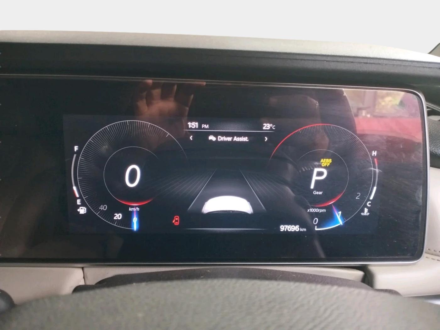 2022 Mahindra XUV700 AX 7 LUXURY D AT 7 STR, Diesel, Automatic, 98,250 km, interior