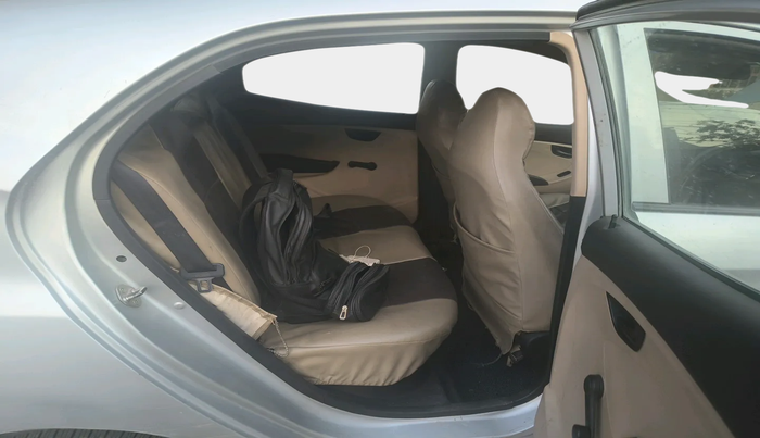 2013 Hyundai Eon MAGNA +, Petrol, Manual, 30,759 km, interior