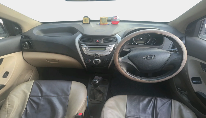 2013 Hyundai Eon MAGNA +, Petrol, Manual, 30,759 km, interior