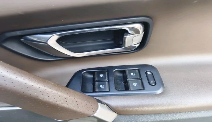 2019 Tata Harrier XZ 2.0L kryotec halo edition , Diesel, Manual, 8,215 km, interior