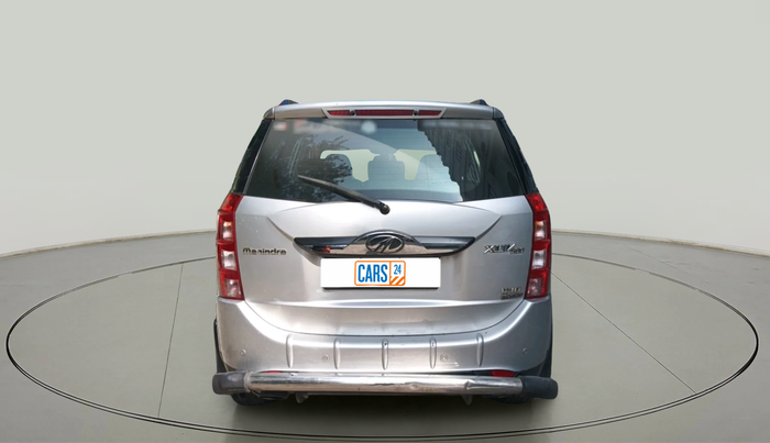 2017 Mahindra XUV500 W10 AT, Diesel, Automatic, 1,32,318 km, exterior