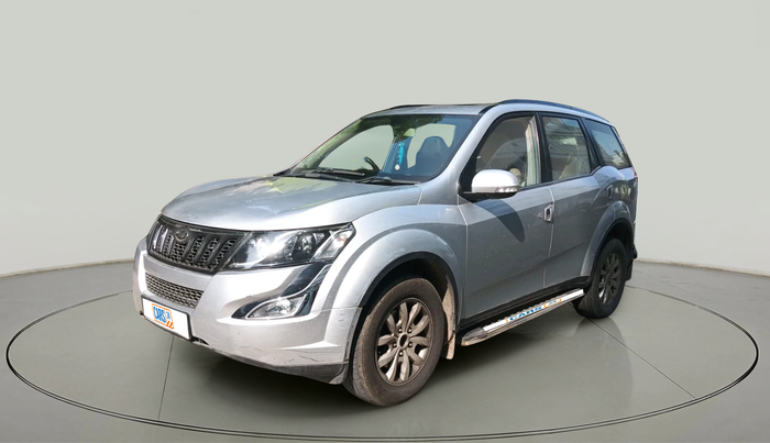 2017 Mahindra XUV500 W10 AT, Diesel, Automatic, 1,32,318 km, exterior