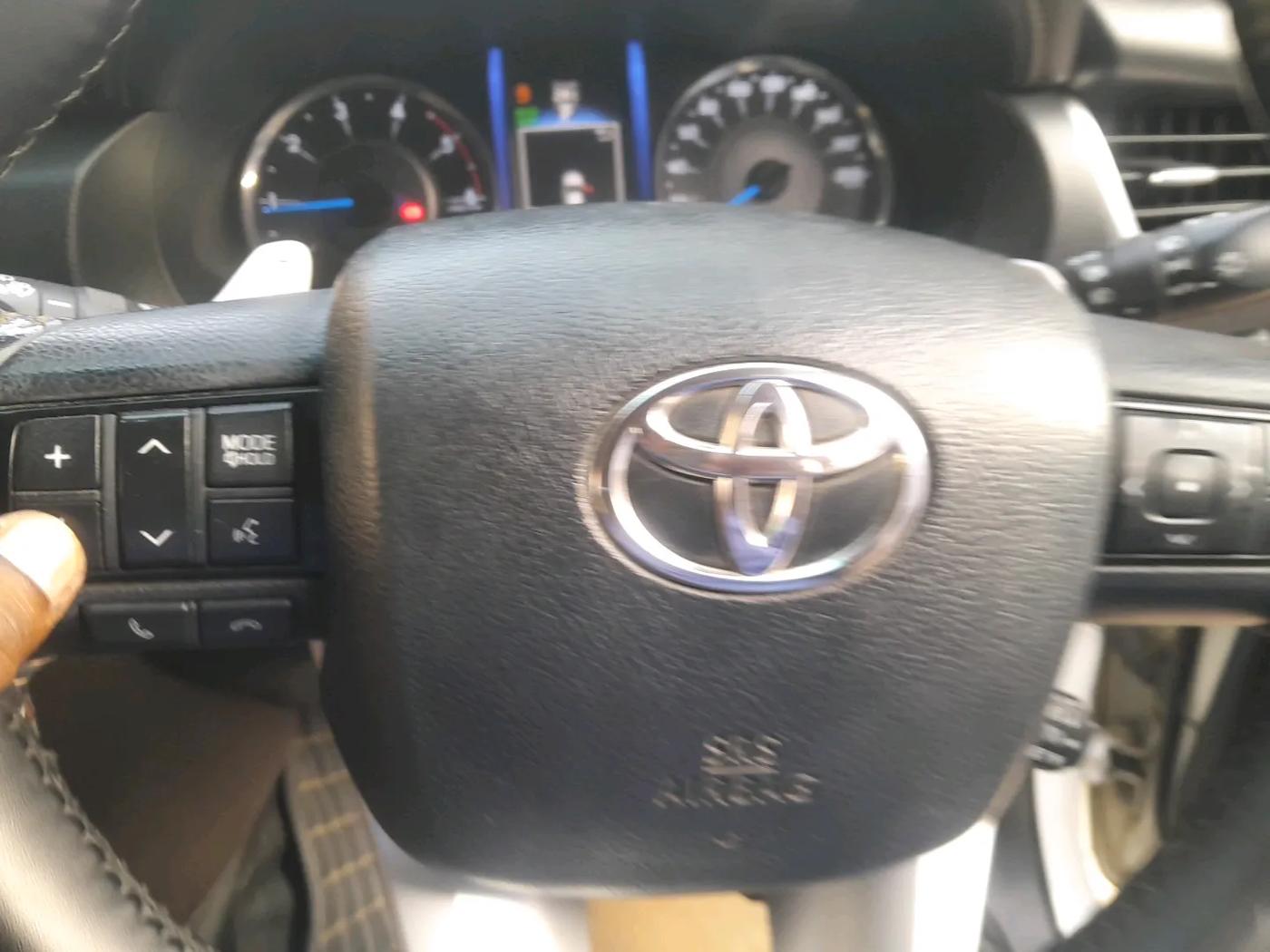 2019 Toyota Fortuner 2.8 4X4 AT, Diesel, Automatic, 1,34,000 km, interior