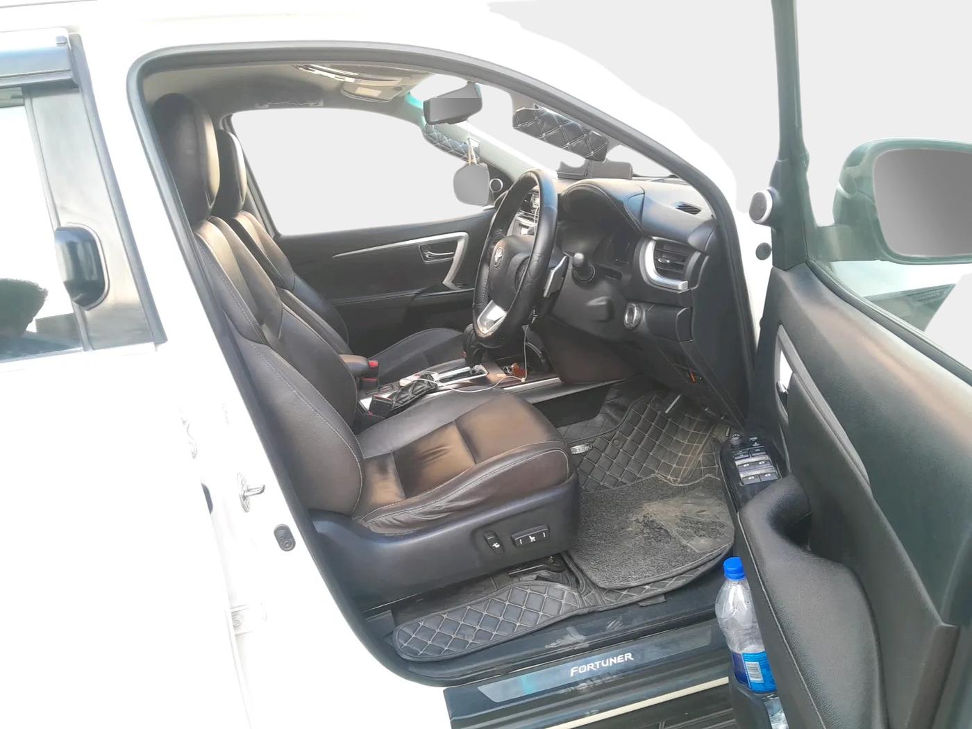 2019 Toyota Fortuner 2.8 4X4 AT, Diesel, Automatic, 1,34,000 km, interior
