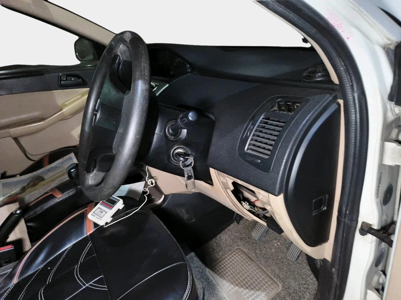 2012 Tata Indica Vista LS QUADRAJET, Diesel, Manual, 90,786 km, interior