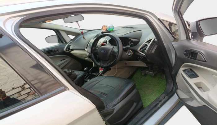 2013 Ford Ecosport AMBIENTE 1.5L PETROL, Petrol, Manual, 2,01,001 km, interior