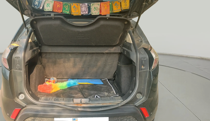 2018 Tata NEXON XM DIESEL, Diesel, Manual, 95,419 km, exterior