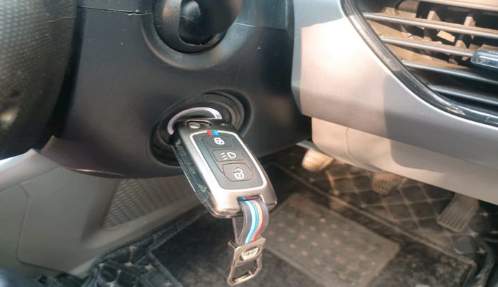 2018 Tata NEXON XM DIESEL, Diesel, Manual, 95,419 km, interior