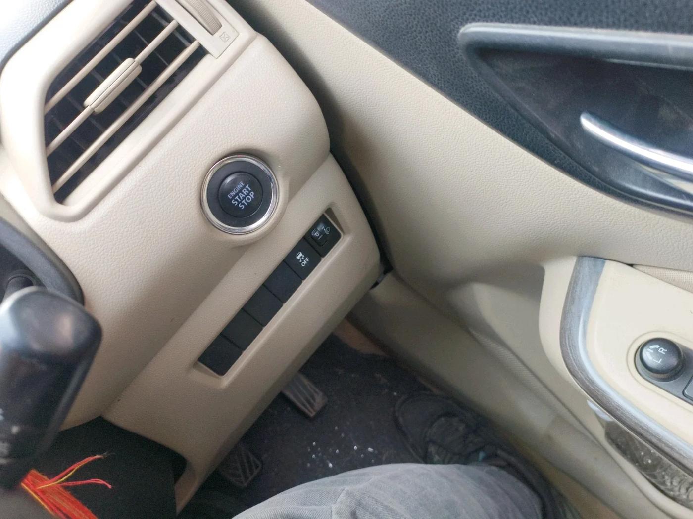 2023 Maruti Dzire ZXI, Petrol, Manual, 65,371 km, interior