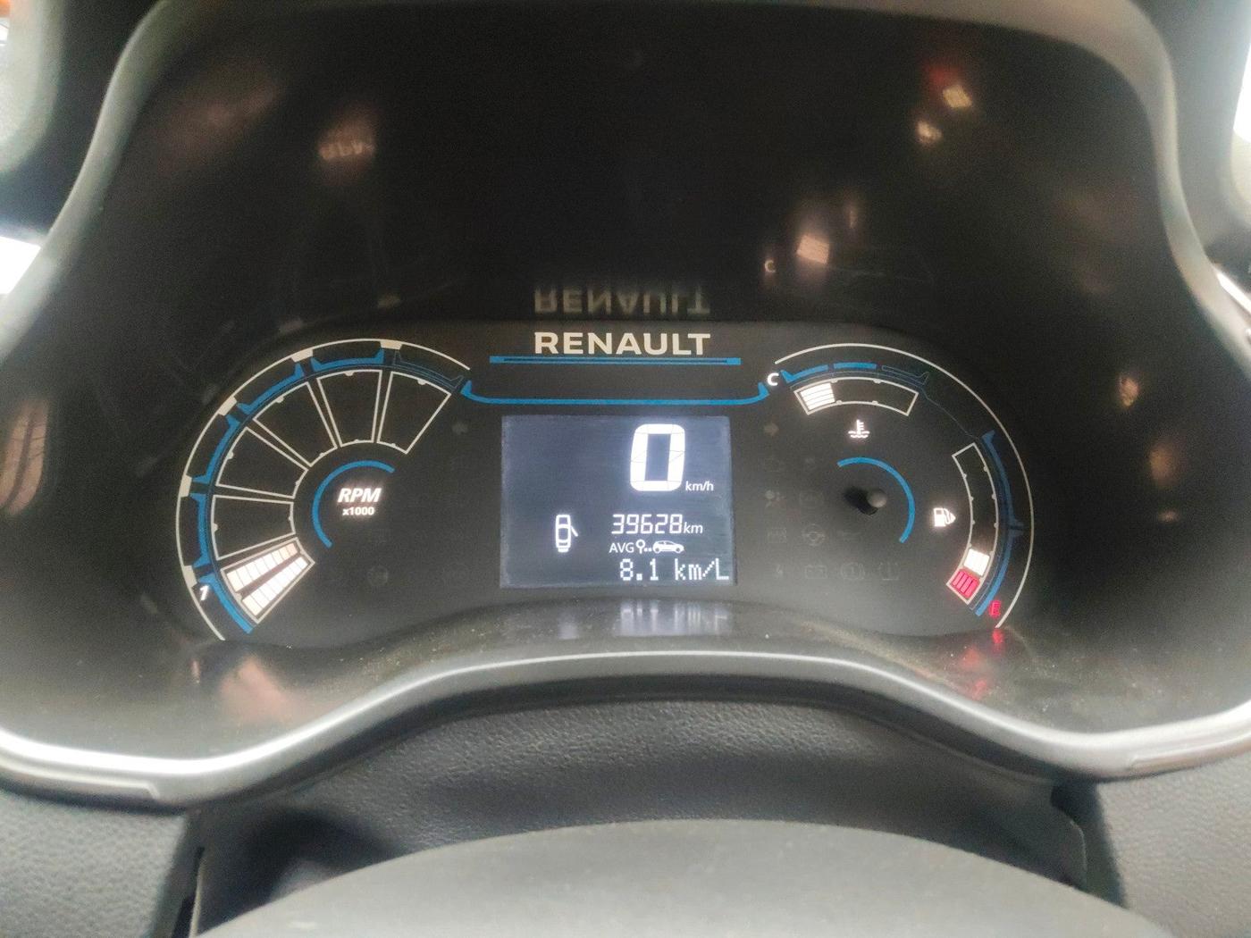 2022 Renault TRIBER RXT, Petrol, Manual, 39,628 km, interior